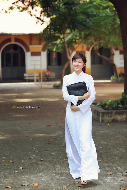 LAo dai - tenue traditionnelle vietnamienne