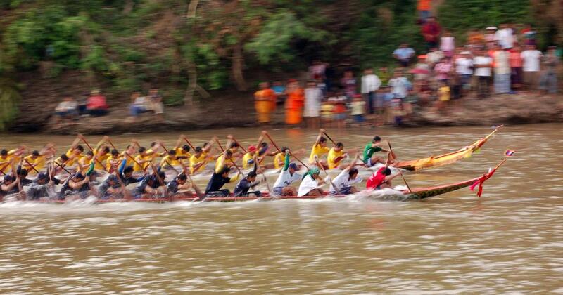 La fête des pirogues au Laos, un festival haut en couleur de fin de carême