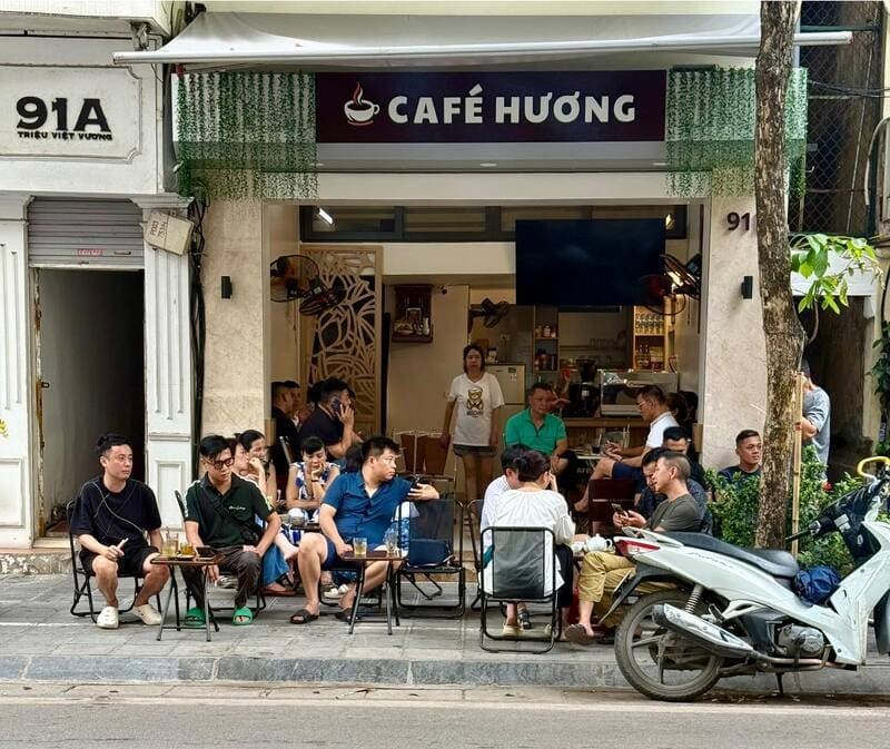 La culture du café à Hanoï : Les cafés incontournables pour tout voyageur