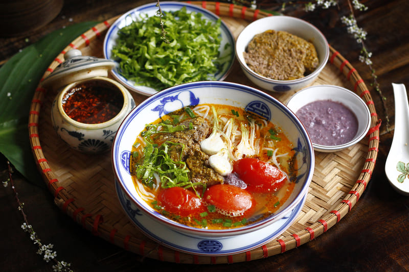 Bun Rieu : LIncontournable soupe au crabe du Vietnam