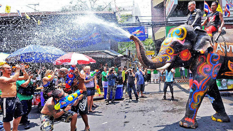 Songkran 2024 : Temps et Lieux de Célébration à Travers la Thaïlande !