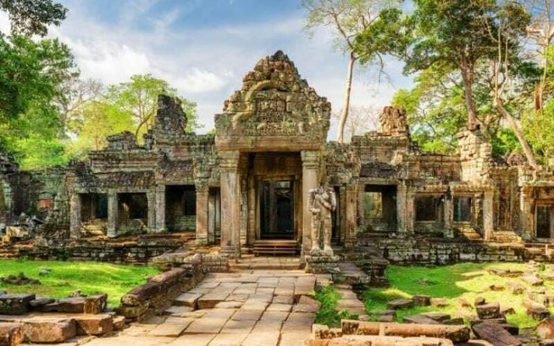 Koh Ker – La mystérieuse capitale khmère que vous ignorez probablement !