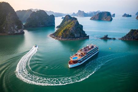 Comment se rendre à la baie d’Halong depuis Hanoi 2025 ?