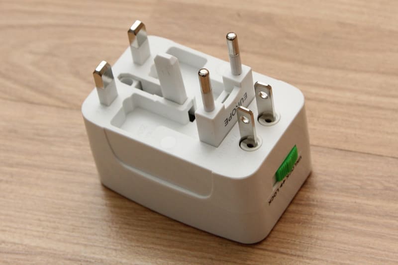 Prises et tension électrique lors de vos voyages au Cambodge