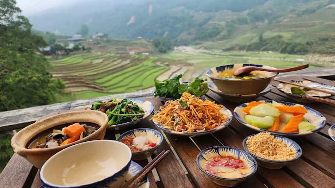 10 restaurants authentiques à Sapa: Goûtez l’âme des montagnes du Nord-Vietnam