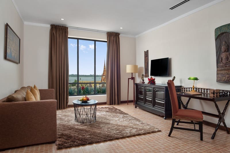 Palace Gate Hotel & Resort 