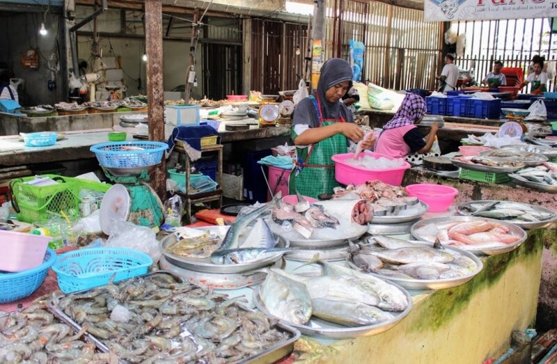 Le village de pêche Ban Hua Thanon