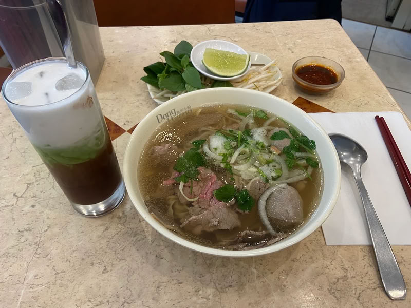Dong Huong restaurant vietnamien plat