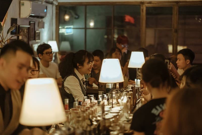 Ho Chi Minh ville, bar et restaurant, Dot Bar