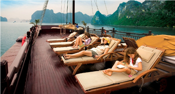 repos a la baie halong