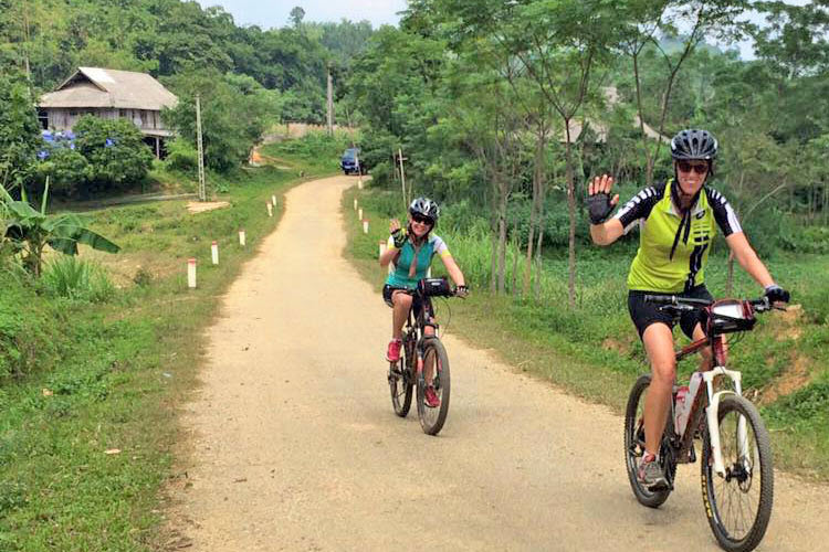 une balade à vélo à Nghia Lo