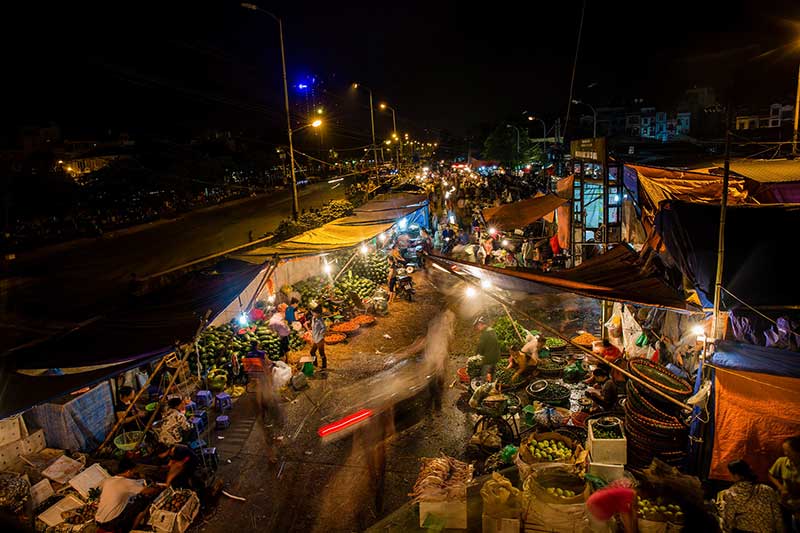 Marché nocturne Long Bien