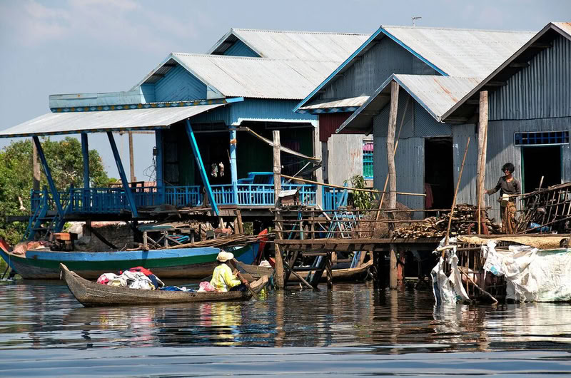 Les maisons flottants à Kampong Phluk
