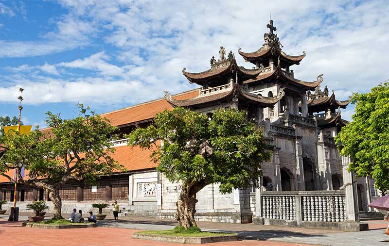 Eglise Phat Diem Ninh Binh