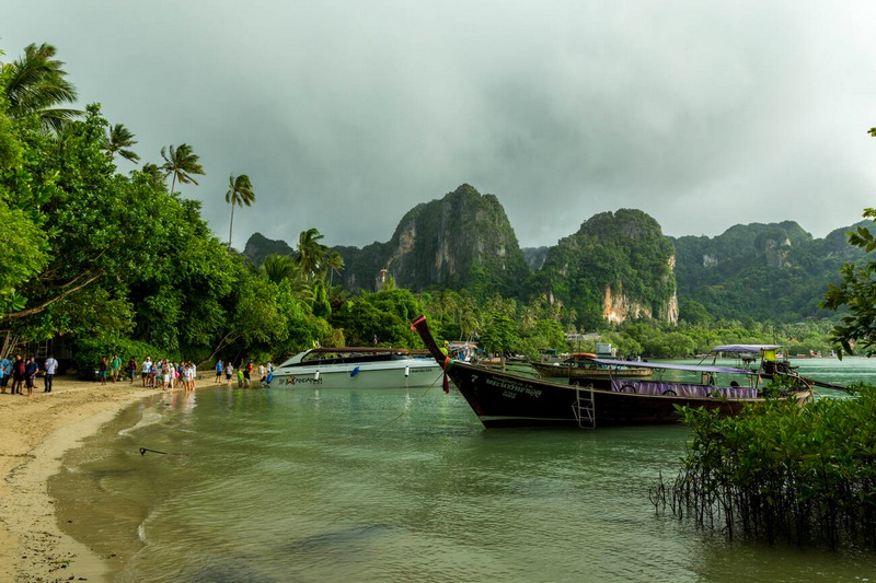 La Sérénité Avant la pluie à Koh Phi Phi