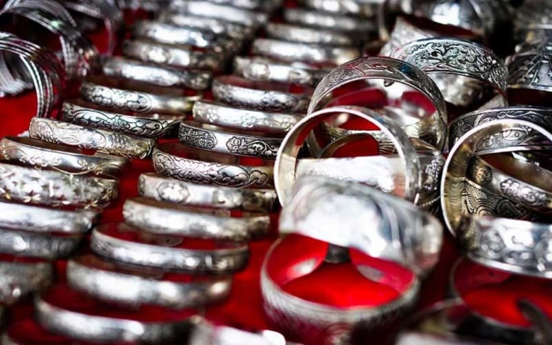 Bijoux en argent cambodgiens