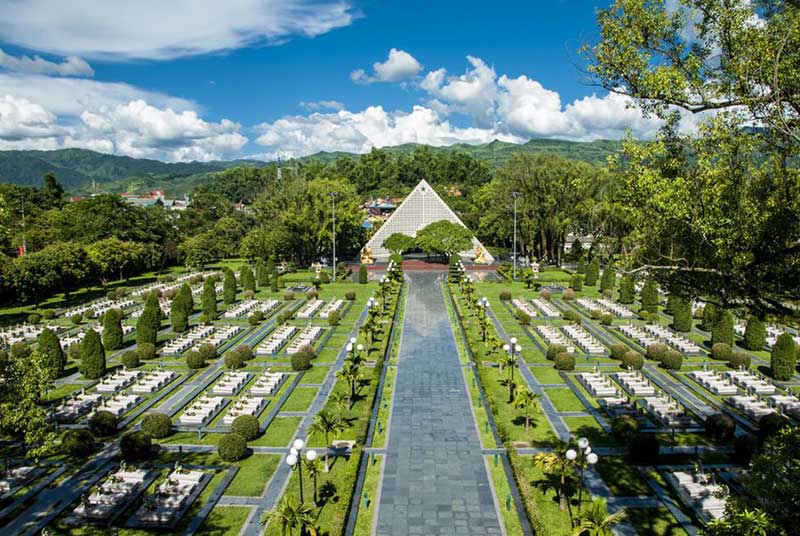 Cimetière d Dien Bien Phu