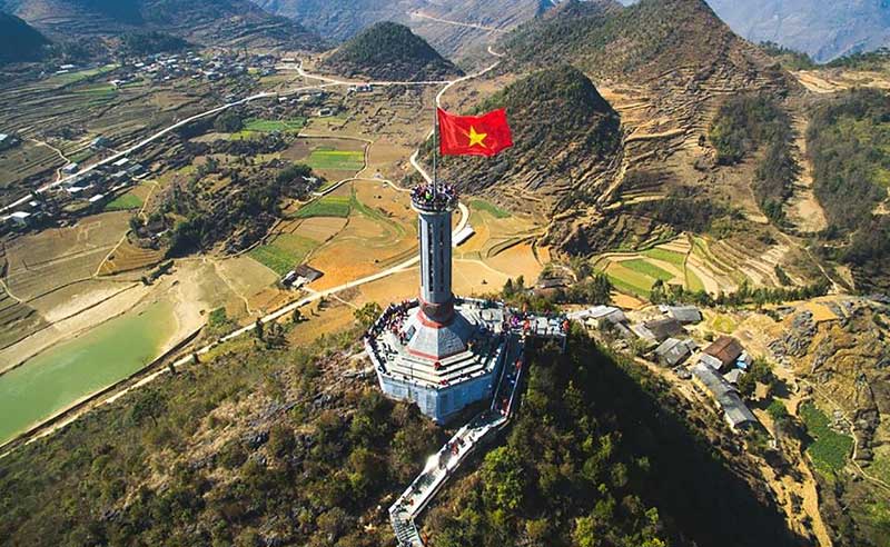 tour du drapeau Lung Cu