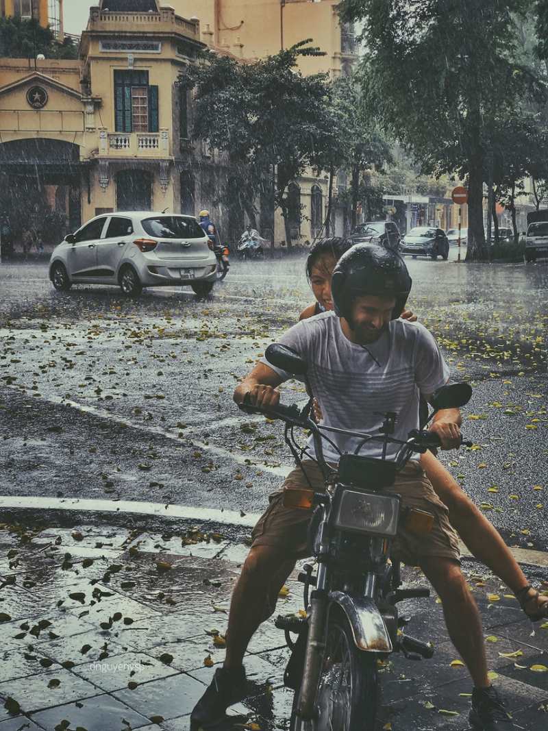 Exploration unique : Hanoï sous la pluie