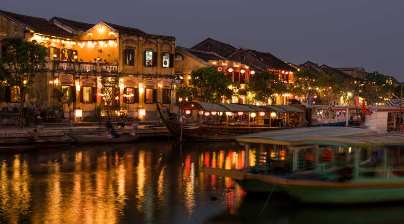 hoi an a la tombee de la nuit