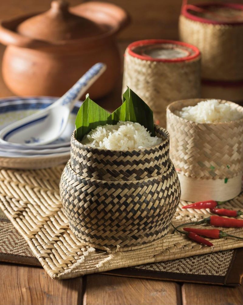 Le riz gluant (khao niao), une spécialité incontournable