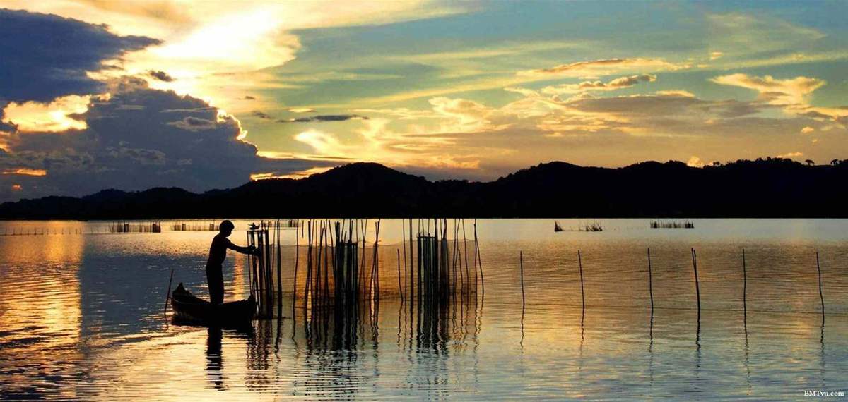Le lac de Lak