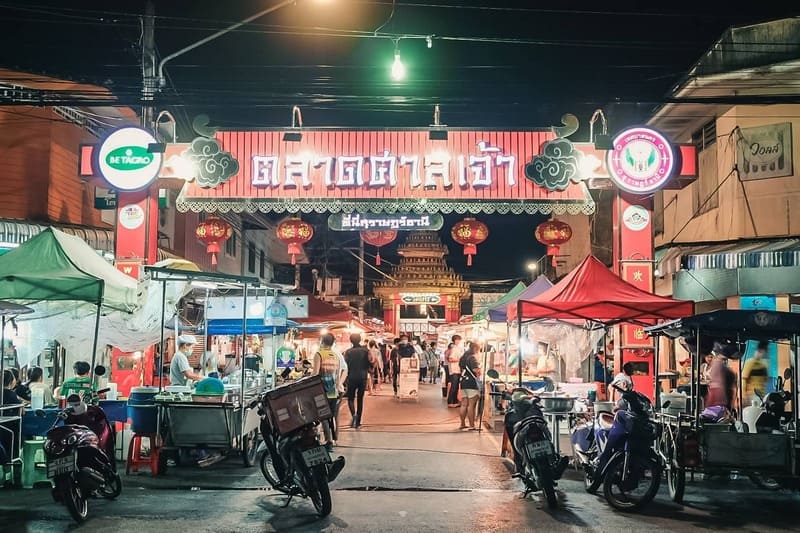 marche de nuit surat thani