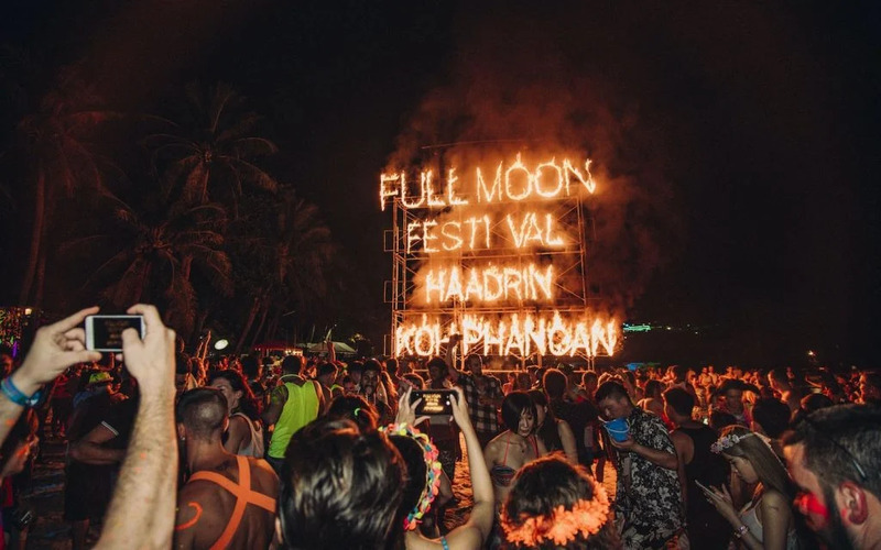 Full moon party