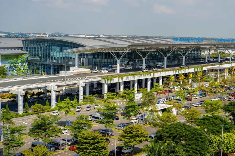 l''aeroport noi bai