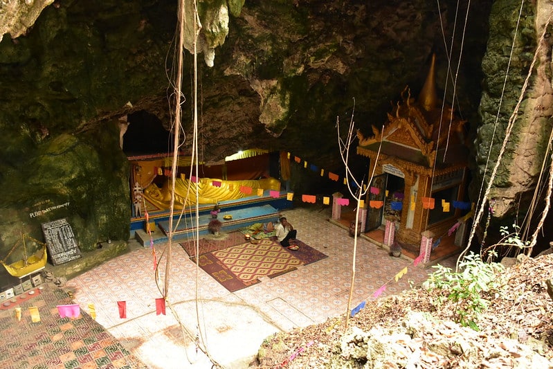 Sampeau - Killing Cave