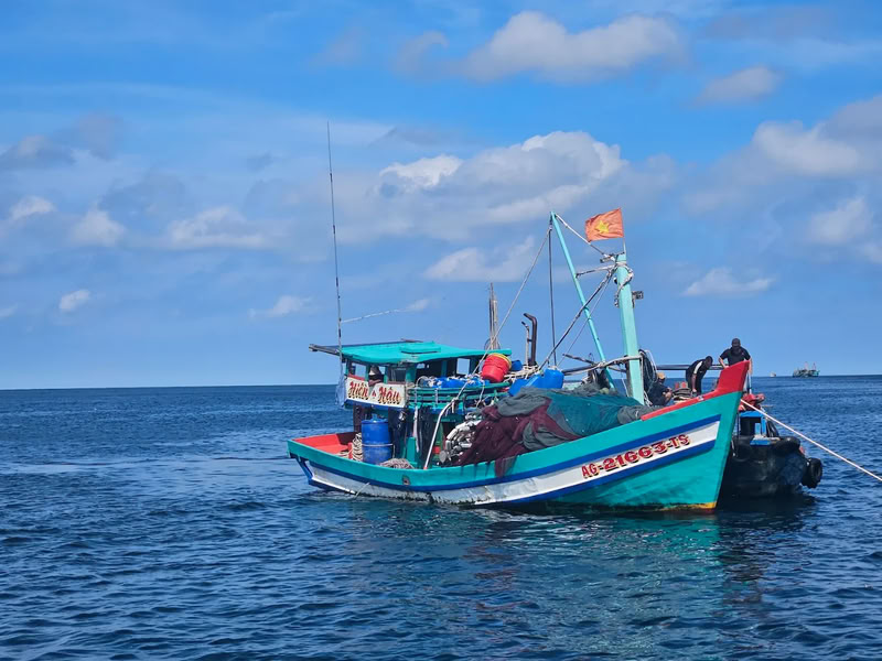 phu quoc plage sud con dao bateau de pêche