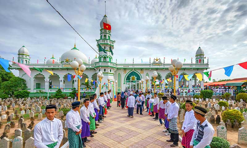 Religion vietnam 10