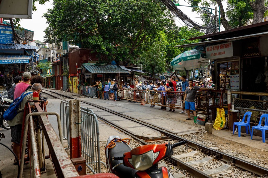 hanoi train street