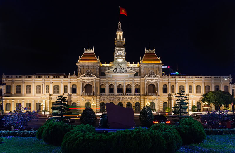 Hôtel de ville de Saïgon en soir