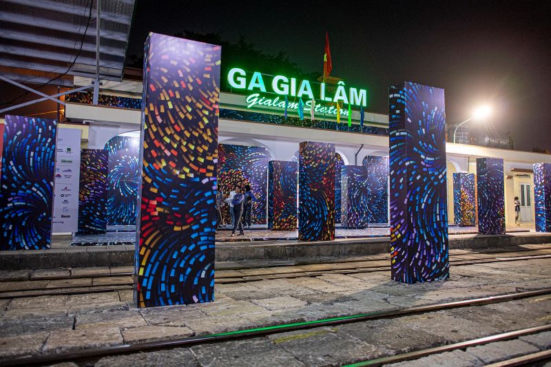 la gare de Gia Lam