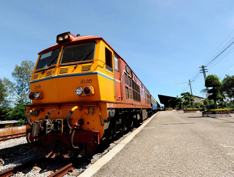 train thailande