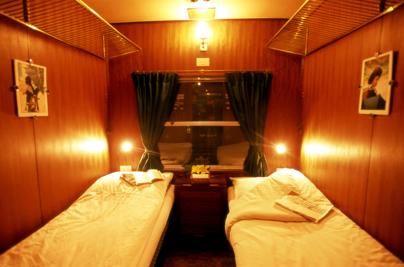 L''intérieur d''une cabine du train Hanoi à Lao Cai