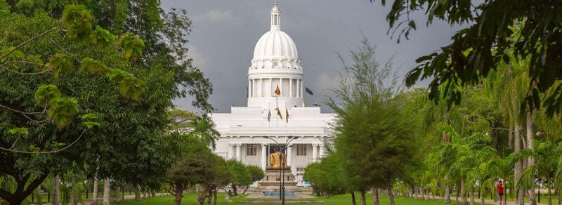 Viharamahadevi Park