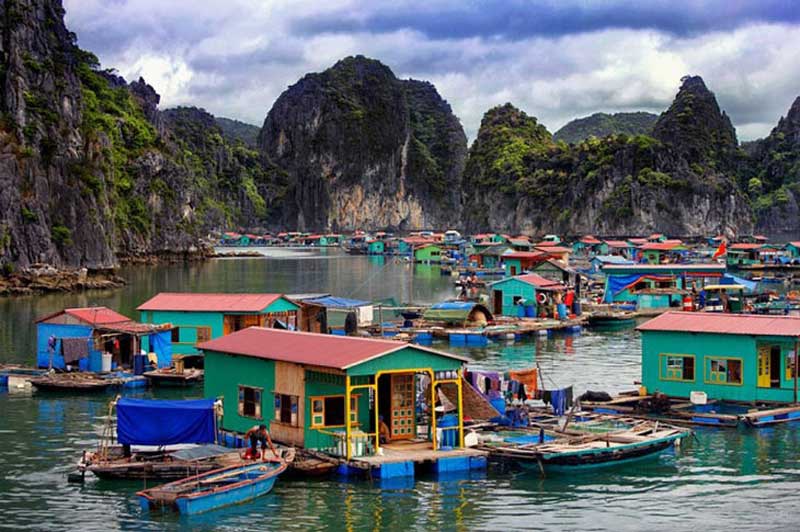 village flottant vung vieng