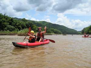Balade en bateau ou kayak sur la rivière Nam Ou