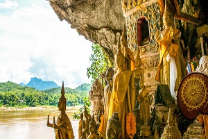 Les grottes de Pak Ou