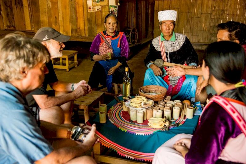 les visiteurs à lisu lodge