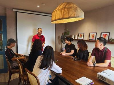 Cours de formation des guides touristiques