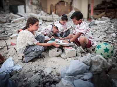 La vie de privation et de dangers des enfants de Gaza