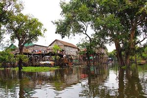 Un village flottant au Cambodge 