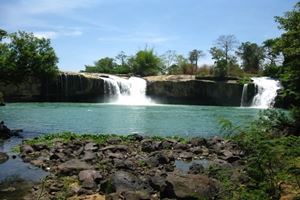 Les chutes d'eaux de Drey Sap, Vietnam