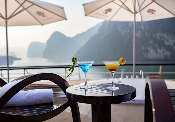 Croisière dans la baie d'Halong
