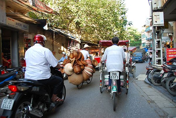 Une rue dans le centre d'Hanoi 