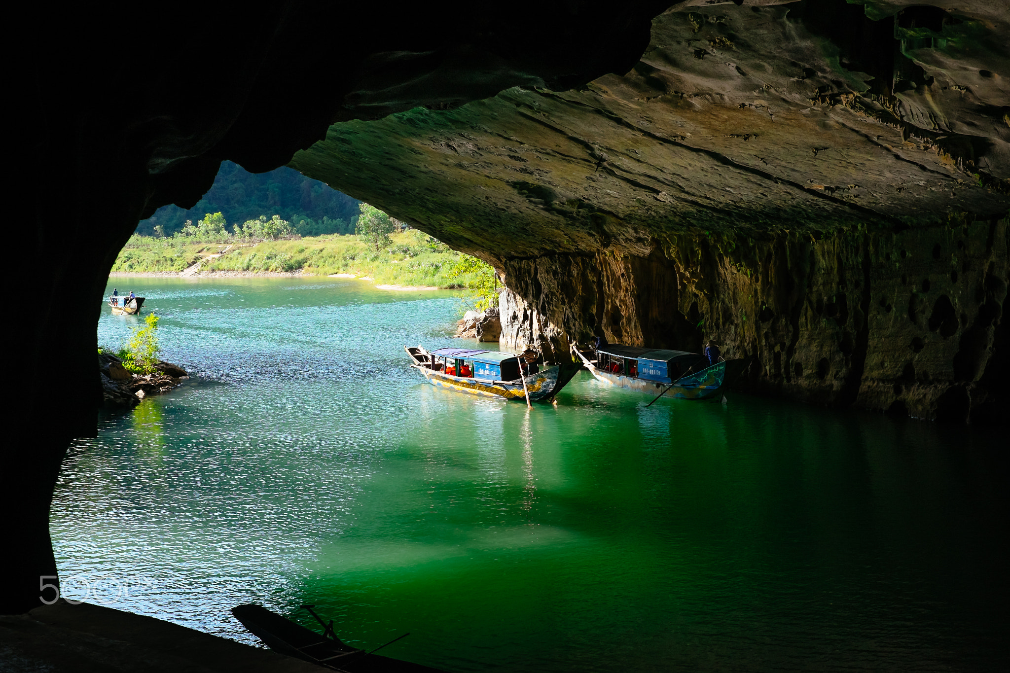 Excursion Phong Nha - Thien Duong - Vinh Moc - Hue