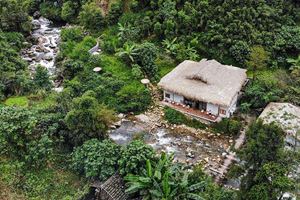 Un petit homestay au bord d'une rivière à Sapa